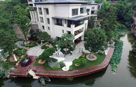 Đại gia Trung Quốc xây vườn nhà