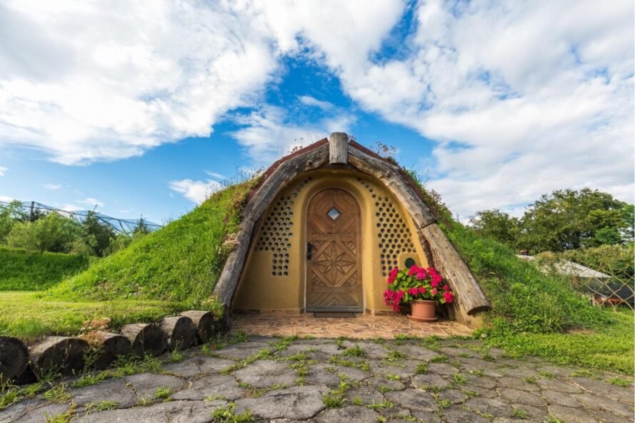 cận cảnh ngôi nhà hobbit