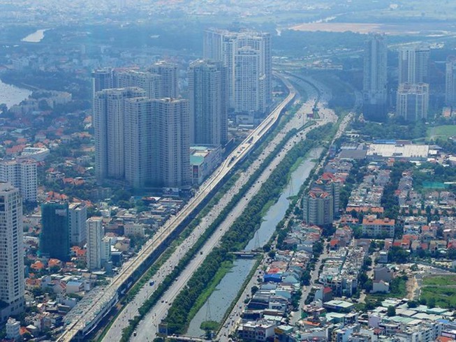 nhiều tòa nhà cao tầng
